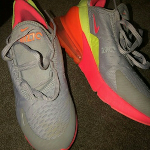 nike kids 270s